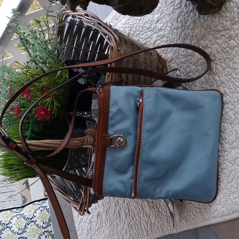 MK CROSSBODY BAG